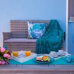 Vittoria Luxury Bed and Breakfast 4*